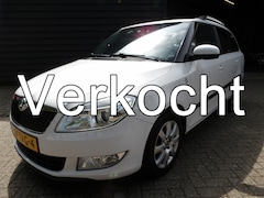 Skoda Fabia Combi - 1.2 TSI Style Cruise Airco Trekhaak Nw APK