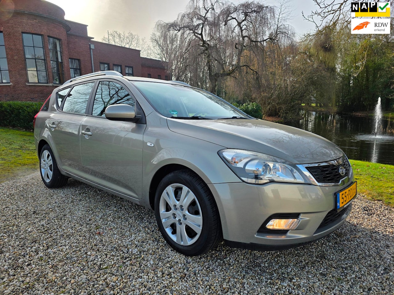 Kia Cee'd - 1.4 CVVT X-ecutive AIRCO/cruise - AutoWereld.nl
