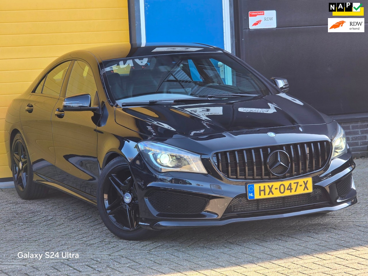 Mercedes-Benz CLA-Klasse - 180 AMG Line / NAP / TOPSTAAT / Cruise Control / Navi / Elek Pakket / Pdc / Xenon / Allu V - AutoWereld.nl