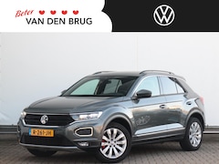 Volkswagen T-Roc - 1.5 TSI Sport | Trekhaak | Stoelverwarming | Side Assist | Achteruitrij camera | Adaptive