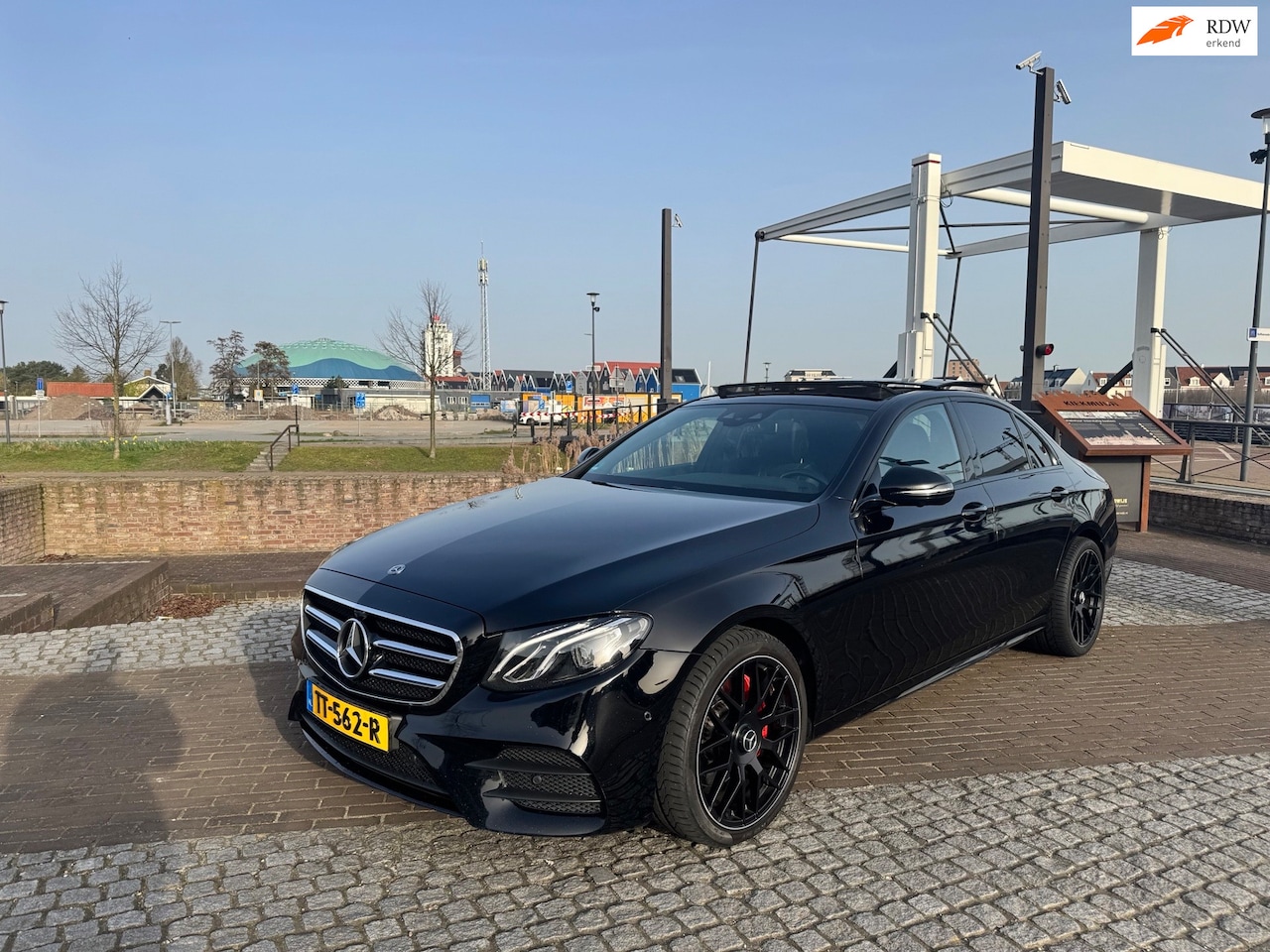 Mercedes-Benz E-klasse - 220 d Prestige Plus Amg Pakket Pano Head up Widescreen Burmester 19inch Amg 360 Voll optie - AutoWereld.nl