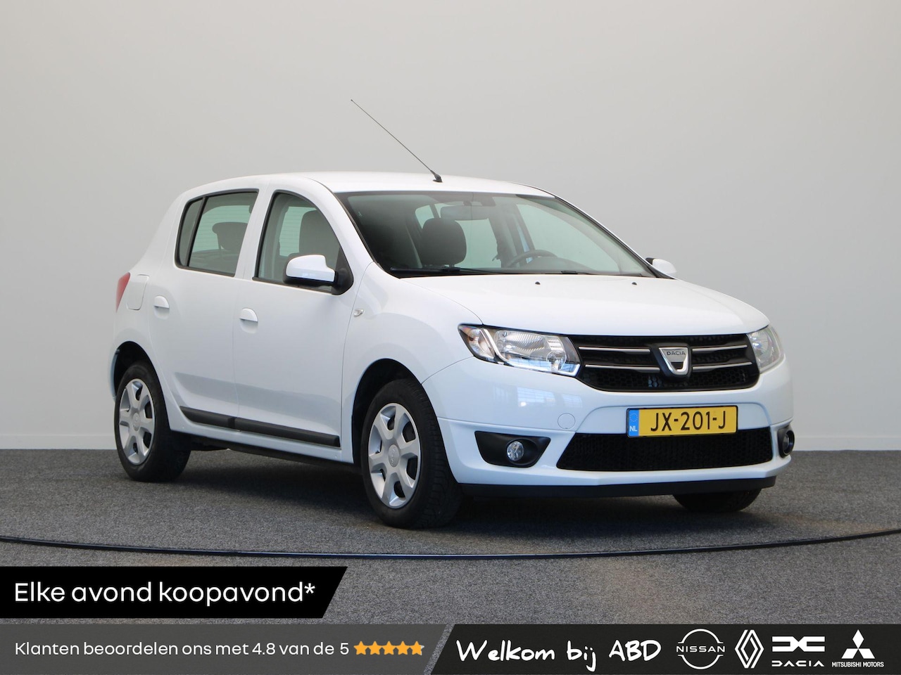 Dacia Sandero - 0.9 TCe Bi-Fuel Laureate | Trekhaak | Cruise | Navi | Airco | - AutoWereld.nl