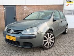 Volkswagen Golf - 1.6 FSI Trendline VERSNELLINGSBAK NIET 100%