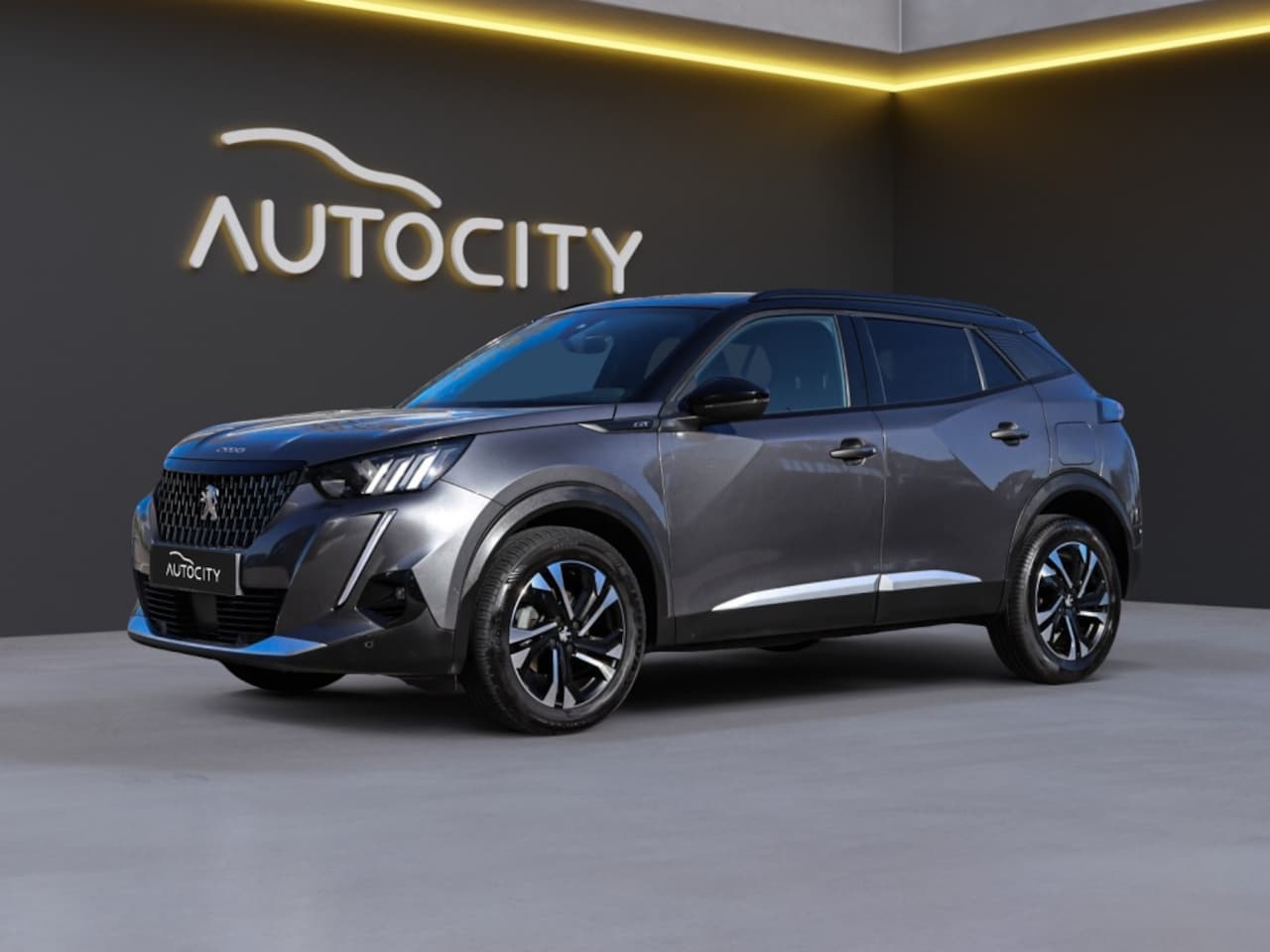 Peugeot 2008 - 1.2 PureTech GT Line Navi l Camera l Keyless - AutoWereld.nl