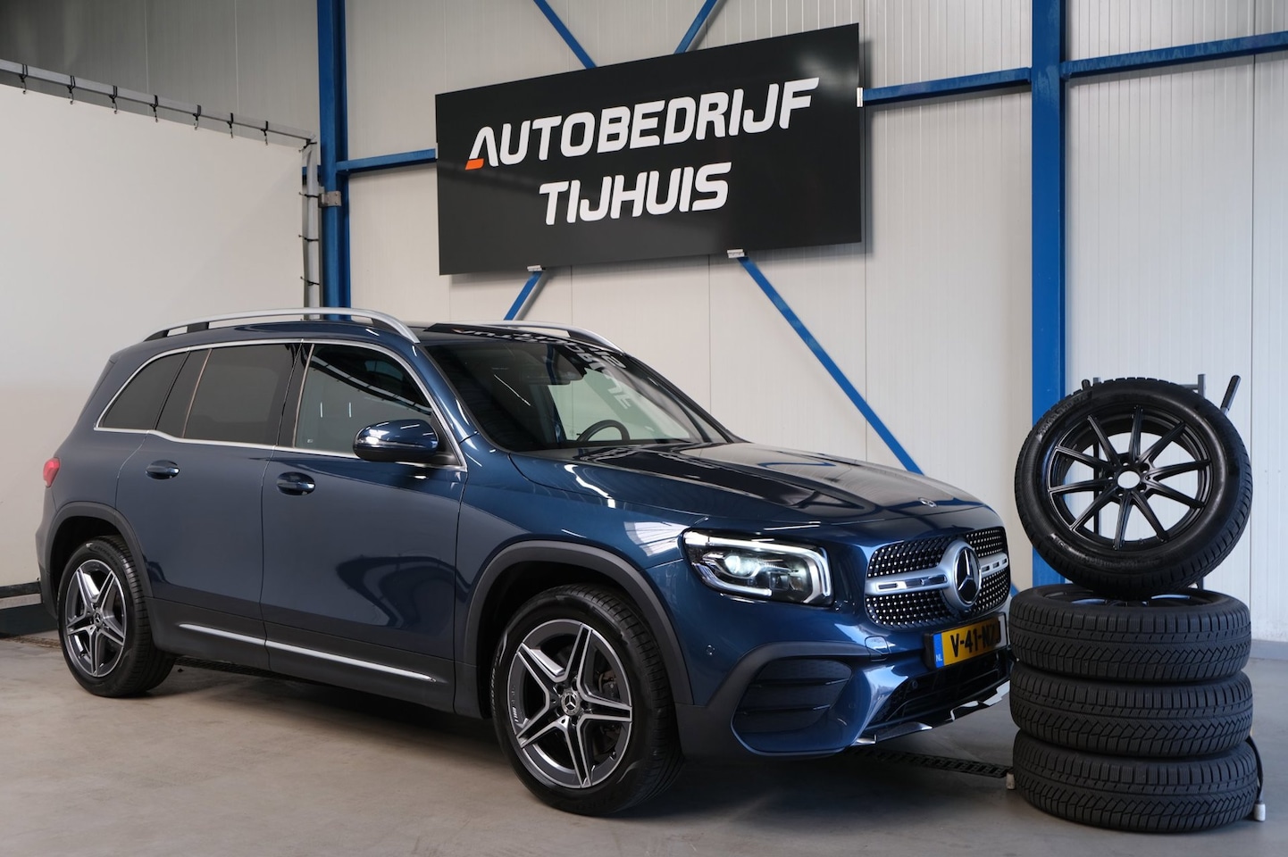 Mercedes-Benz GLB - 220 D 4MATIC AMG > Grijs kenteken < Airco, Cruise, Trekhaak, Camera, Carplay. - AutoWereld.nl