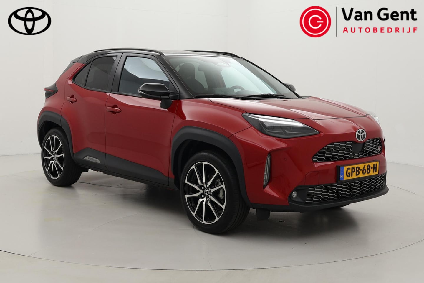 Toyota Yaris Cross - 1.5 Hybrid 130 GR SPORT | Apple Carplay / Android Auto | Dodehoek detectie | Stoelverwarmi - AutoWereld.nl