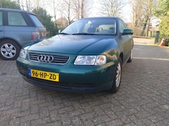 Audi A3 - 1.8 5V Ambiente Youngtimer airco cv trekhaak etc