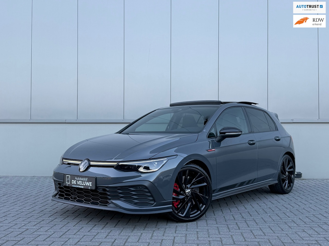Volkswagen Golf - 2.0 TSI GTI Clubsport Pano IQ-Light Dealer onderhouden - AutoWereld.nl