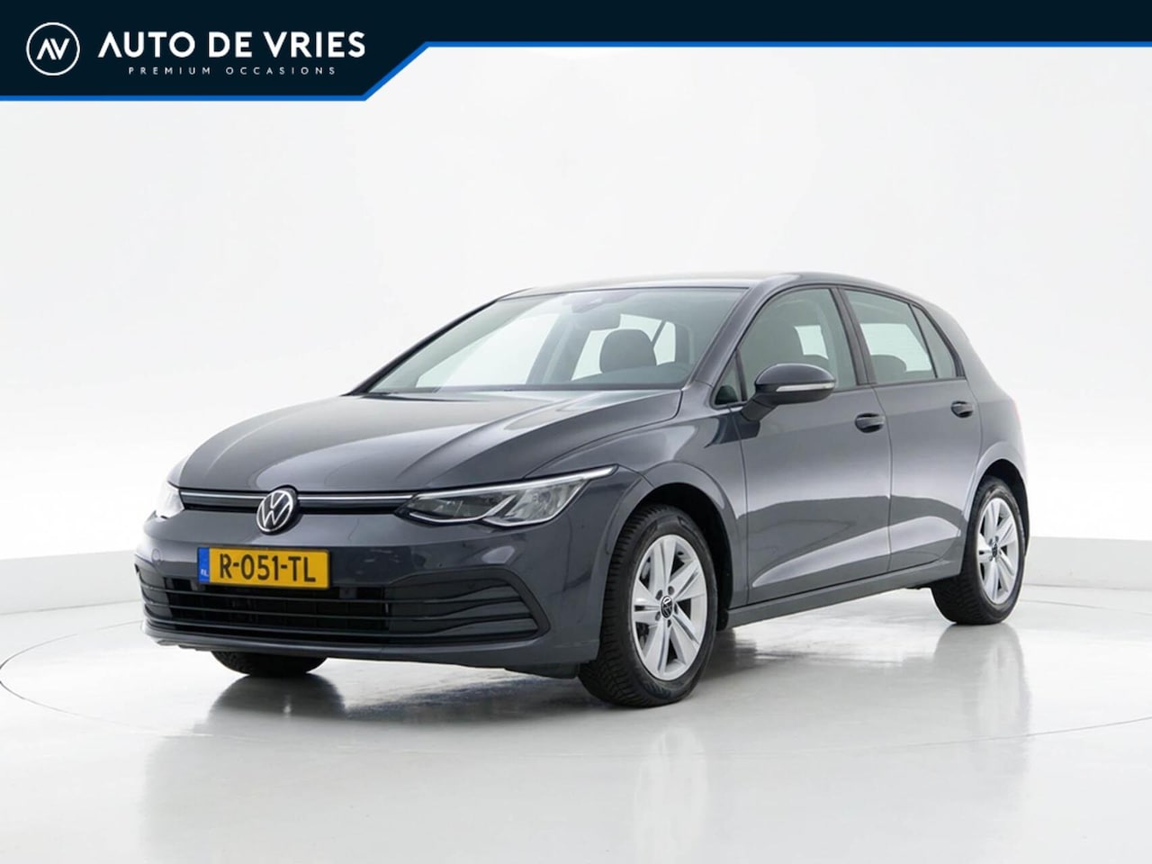 Volkswagen Golf - 1.0 TSI 110pk Life Business | ECC | Navigatie | Winterpakket - AutoWereld.nl