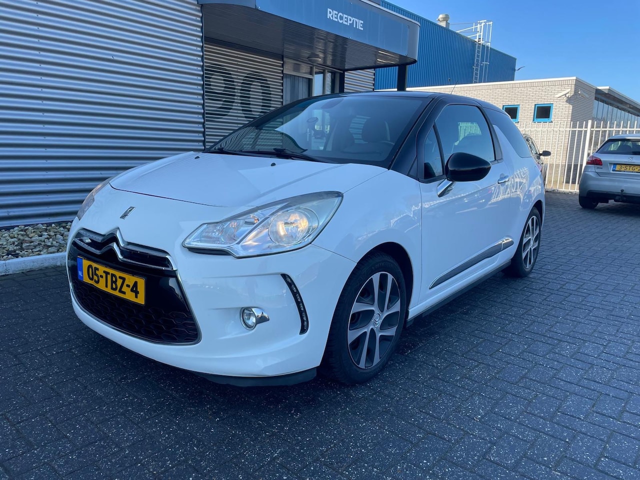 Citroën DS3 - 1.6 e-HDi So Chic 1.6 e-HDi So Chic - AutoWereld.nl