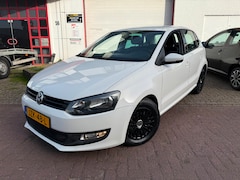 Volkswagen Polo - 1.2-12V| Trendline|NIEUW APK |AIRCO |CAR PLAY|GROTE BEURT|BLACK & WHITE|