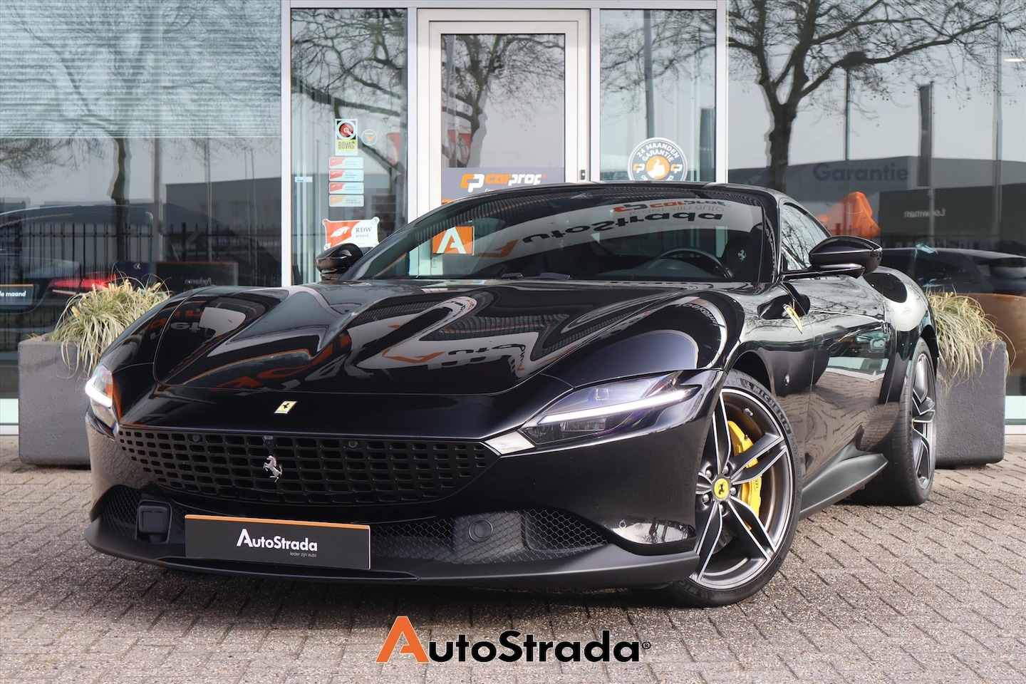 Ferrari Roma - | Carplay | 360 Camera | JBL Audio | ACC | Passenger Display | 1e Eigenaar | Dealer Onderh - AutoWereld.nl