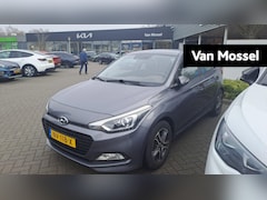 Hyundai i20 - 1.0 T-GDI Comfort TREKHAAK | PDC | LMV | CAMERA | NAVIGATIE | CLIMA | BLUETOOTH | RADIO |