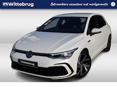 Volkswagen Golf - 1.5 eTSI 150pk R-Line DSG Automaat / Head-up Display / Camera / Stuur & Stoelverwarming /