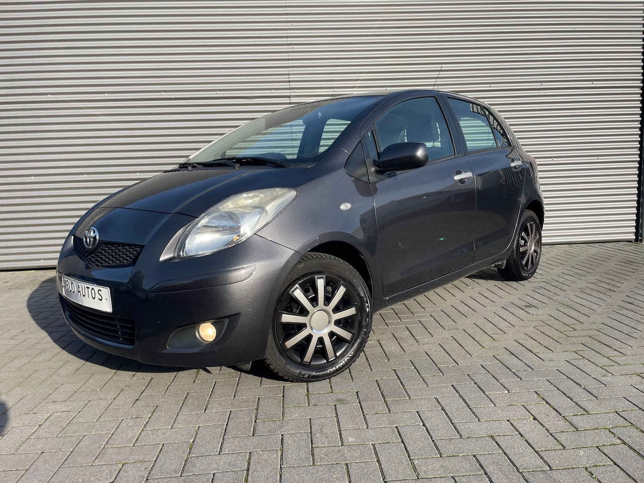 Toyota Yaris - 1.3 VVTi Aspiration bouwjaar 2010 ( dealer onderhouden ) - AutoWereld.nl