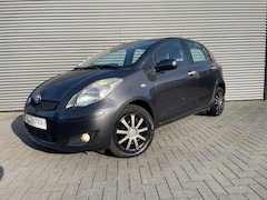 Toyota Yaris - 1.3 VVTi Aspiration bouwjaar 2010 ( dealer onderhouden )