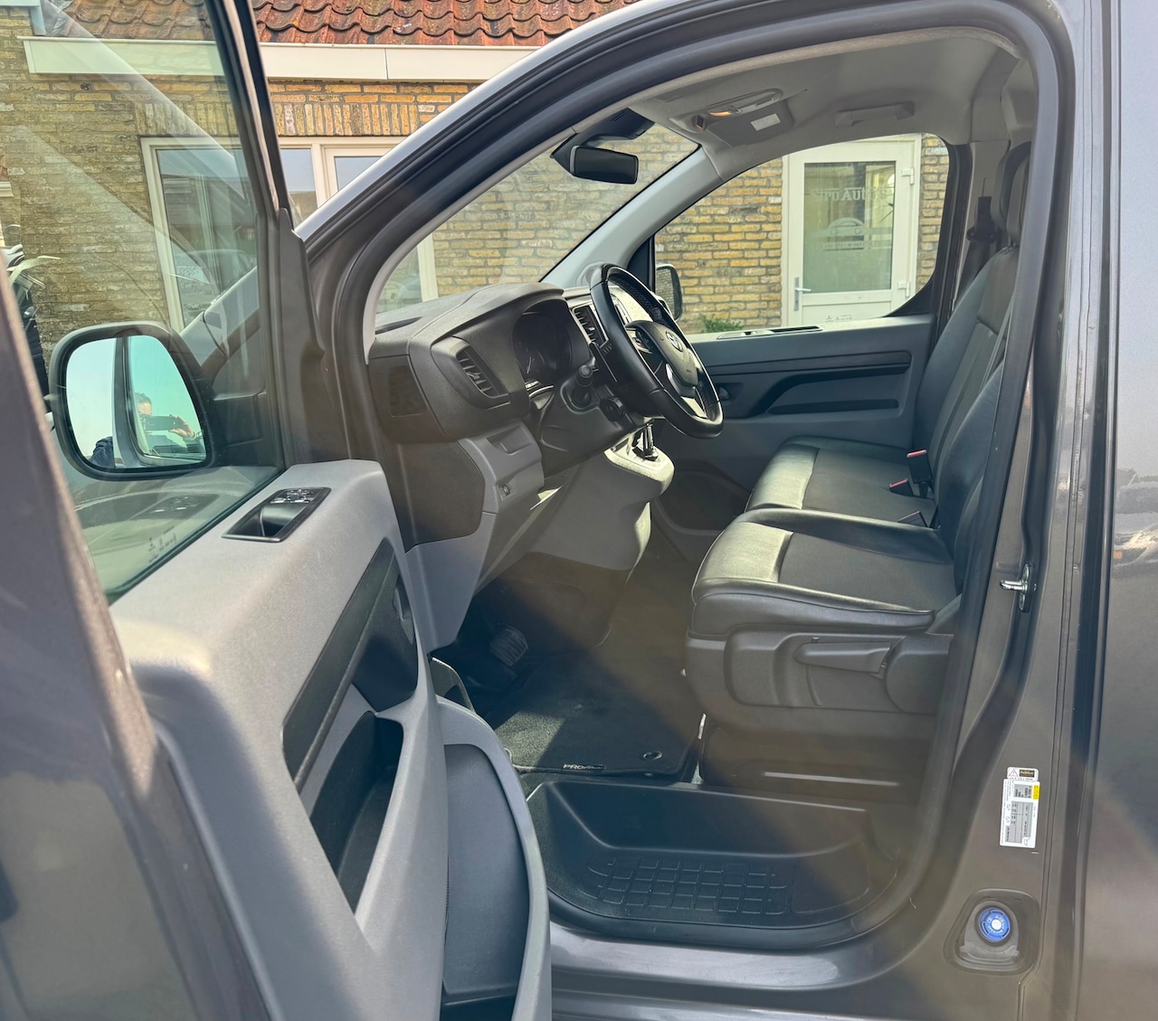 Toyota ProAce Worker - 2.0 D-4D Bj 2022 Automaat Lang Van eerste Eigenaar - AutoWereld.nl