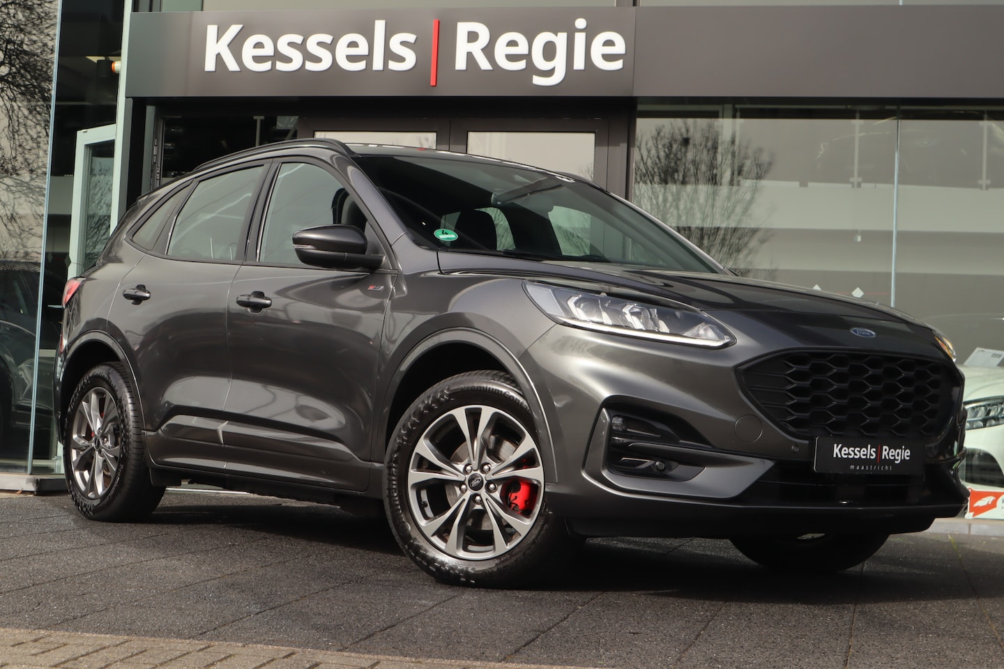 Ford Kuga - 2.5 PHEV ST-Line Keyless Camera CarPlay 18” Stoelverwarming Navi DAB - AutoWereld.nl