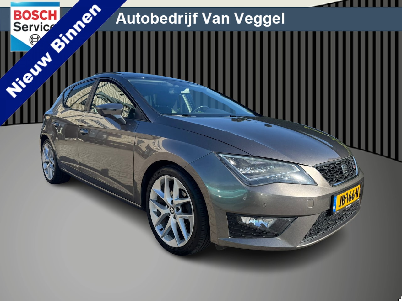 SEAT Leon ST - 2.0 TDI FR panorama, xenon, trekhaak, cruise - AutoWereld.nl