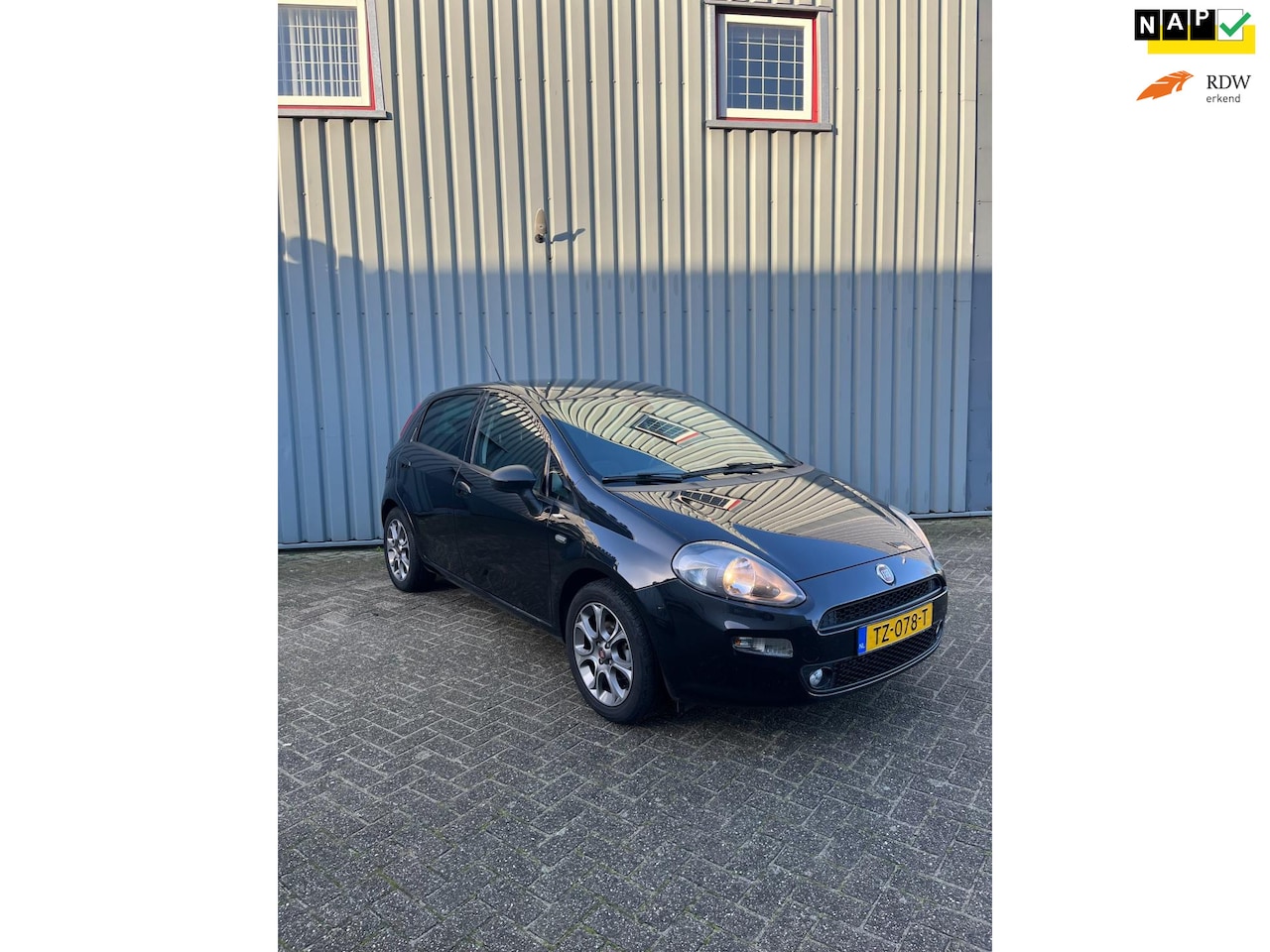 Fiat Punto Evo - 0.9 TwinAir Sempre/CARPLAY/NL/NAP - AutoWereld.nl