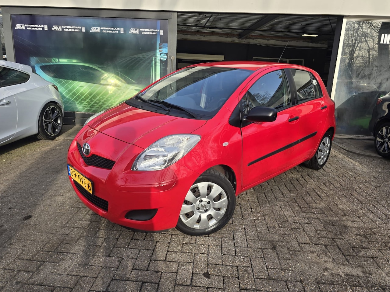 Toyota Yaris - 1.3 VVTi Comfort | 2E EIGENAAR | 12MND GARANTIE | AIRCO | ELEC RAMEN | PDC | - AutoWereld.nl