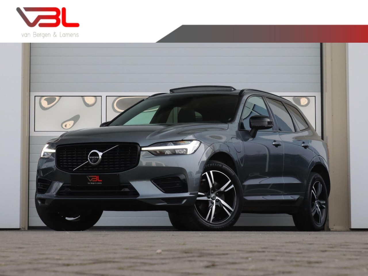 Volvo XC60 - 2.0 T6 Plug-in hybrid AWD 340PK R-Design | SOH 97% - AutoWereld.nl
