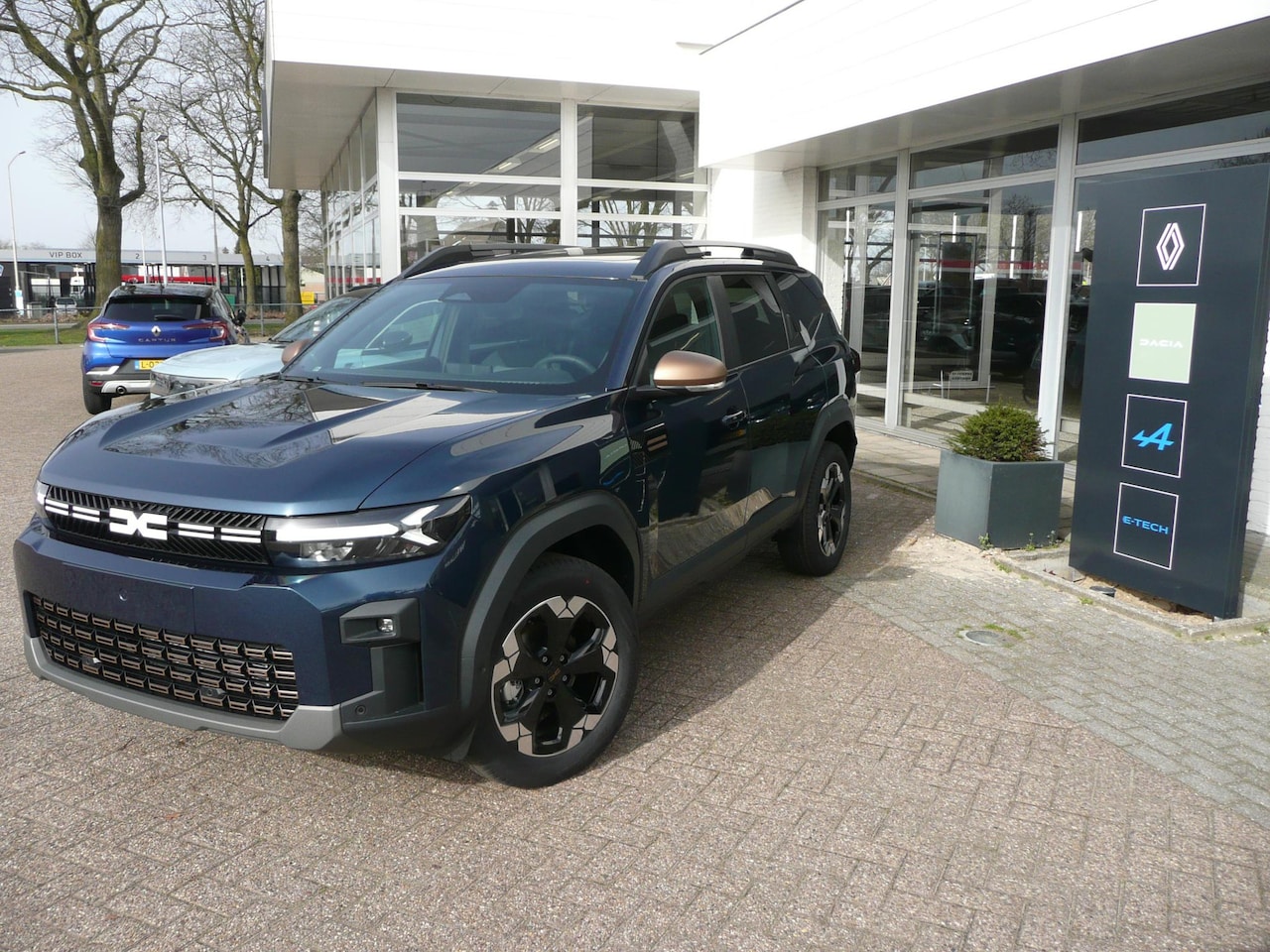 Dacia Bigster - 1.8 Hybrid 155 Extreme PANORAMA DAK/ PACK WINTER/ PACK ASSIST/ ELEC.BED. ACHTERKLEP/ ETC.. - AutoWereld.nl