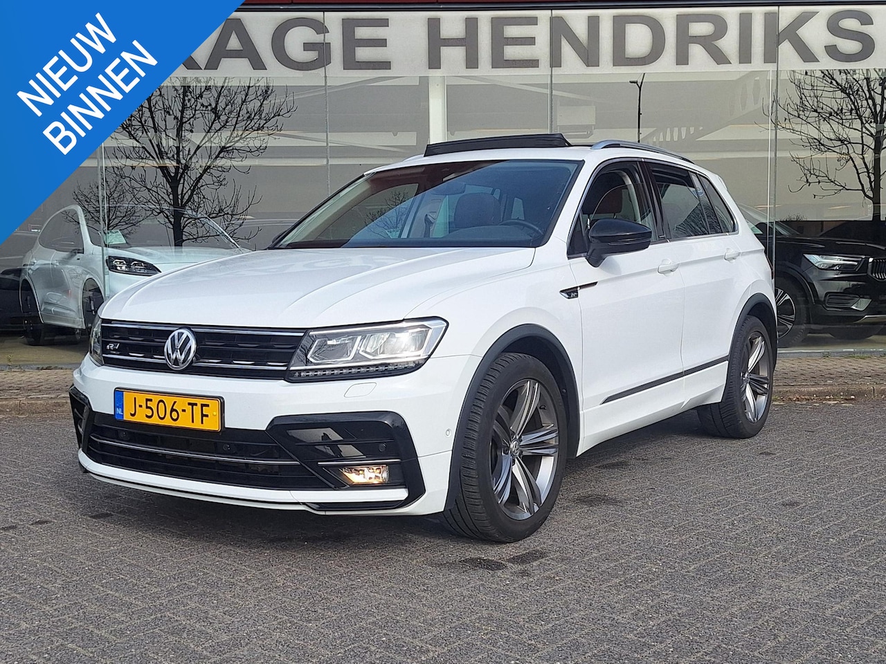 Volkswagen Tiguan - 1.5 TSI ACT DSG Highline Business R | Panorama | Climate V+A | Adaptive CC | LED | Navi | - AutoWereld.nl