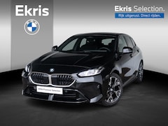 BMW 1-serie - 120 | M Sportpakket | Verwarmd Stuurwiel | Panoramadak | Achteruitrijcamera | Stoelverwarm