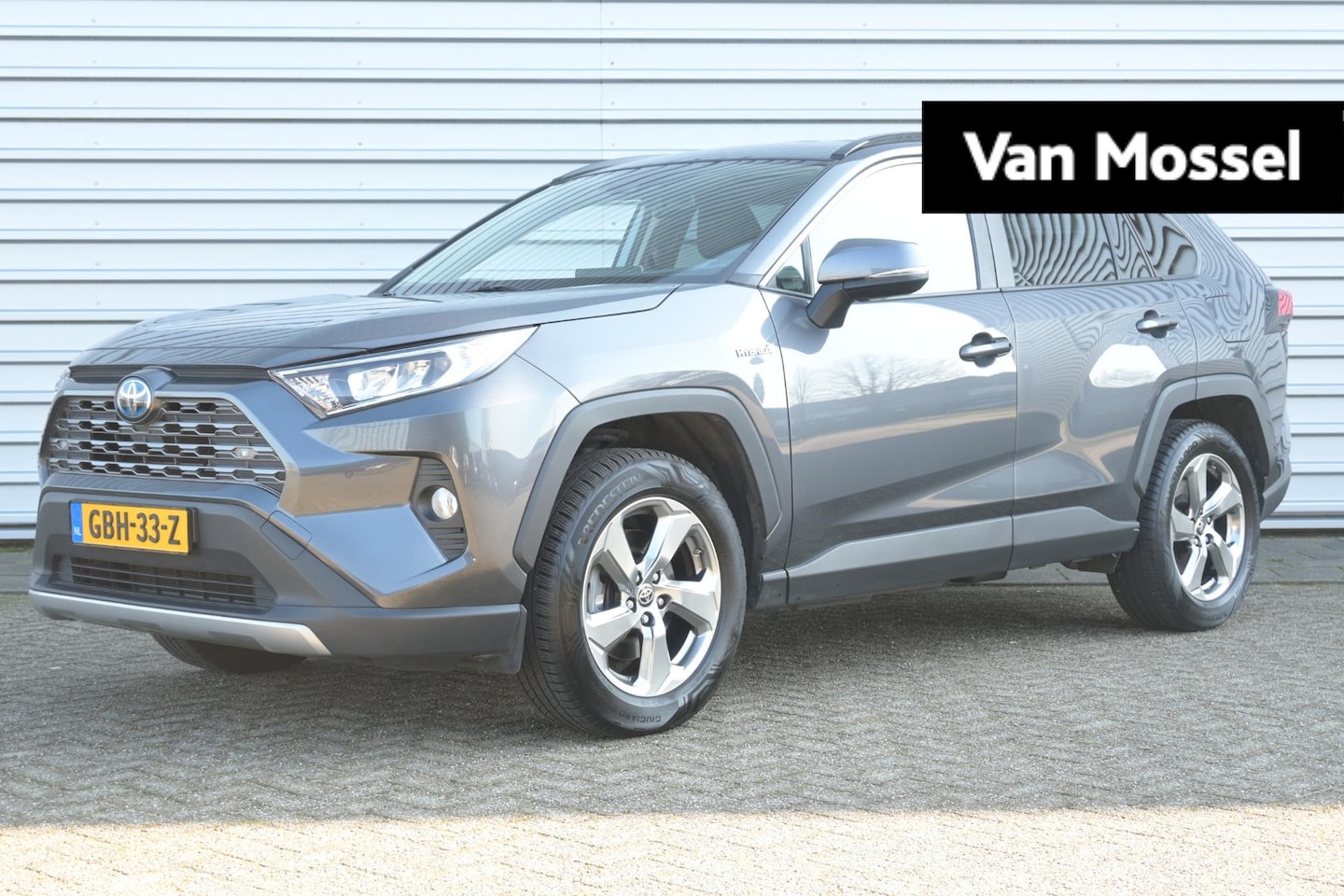 Toyota RAV4 - 2.5 Hybrid Dynamic | Navi | Keyless | 18'' Velgen | Privacy Glass | Dual Clima | Parkeerse - AutoWereld.nl