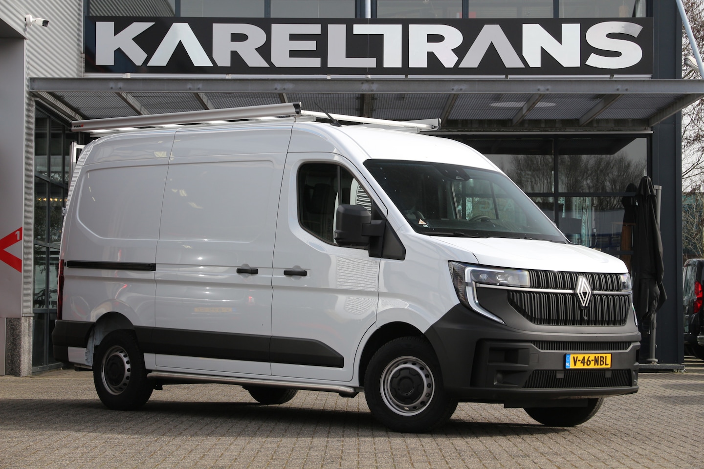 Renault Master - 2.0 DCI 130 | L2H2 | Imperiaal | Trekhaak | Camera | Airco.. - AutoWereld.nl