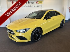 Mercedes-Benz CLA-Klasse - 220 Premium Plus AMG | Panoramadak | Sfeerverlichting | Cruise control | Climate control |