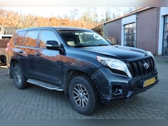 Toyota Land Cruiser 150 - 2.8 D-4D 5DRS ACTIVE A/T VAN
