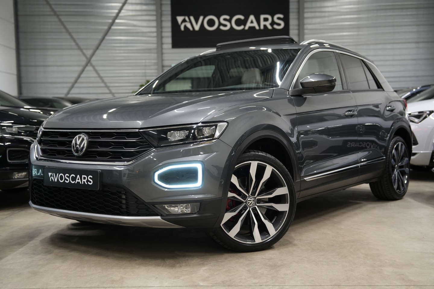 Volkswagen T-Roc - 2.0 TSI 190PK 4Motion Sport DSG * Pano - Virtual - 19" - Beats - Leder - ACC - Blind Spot - AutoWereld.nl