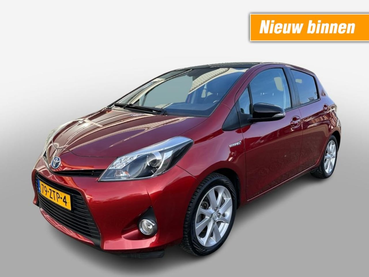Toyota Yaris - 1.5 FULL HYBRID DYN.  AUTOMAAT - AutoWereld.nl