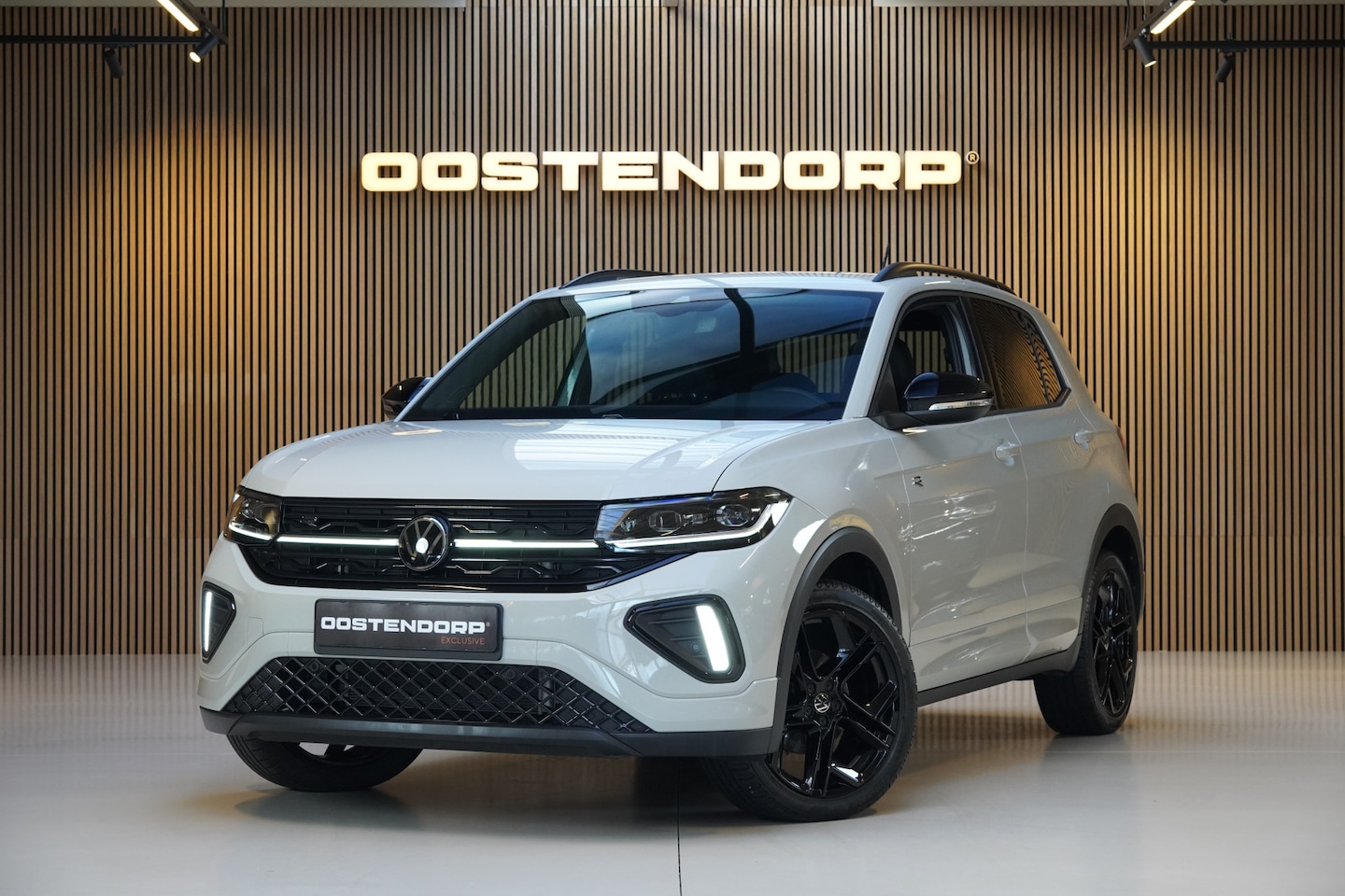Volkswagen T-Cross - 1.5TSI/150pk DSG R-Line Blackstyle|2025|Trekhaak|Navi|PDC+Camera|LED|Virtual Cockpit|Cruis - AutoWereld.nl