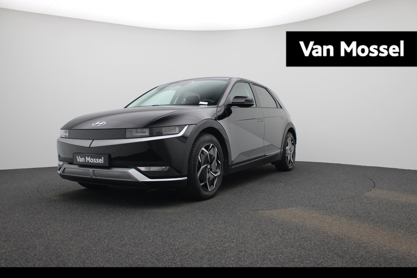 Hyundai IONIQ 5 - 77.4kWh Core ADAPTIEVE CRUISE | NAVIGATIE | ACHTERUITRIJCAMERA | APPLE CARPLAY | PDC | LMV - AutoWereld.nl