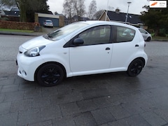 Toyota Aygo - 1.0 VVT-i Now