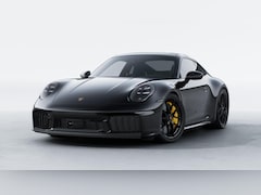 Porsche 911 - Carrera 4 GTS