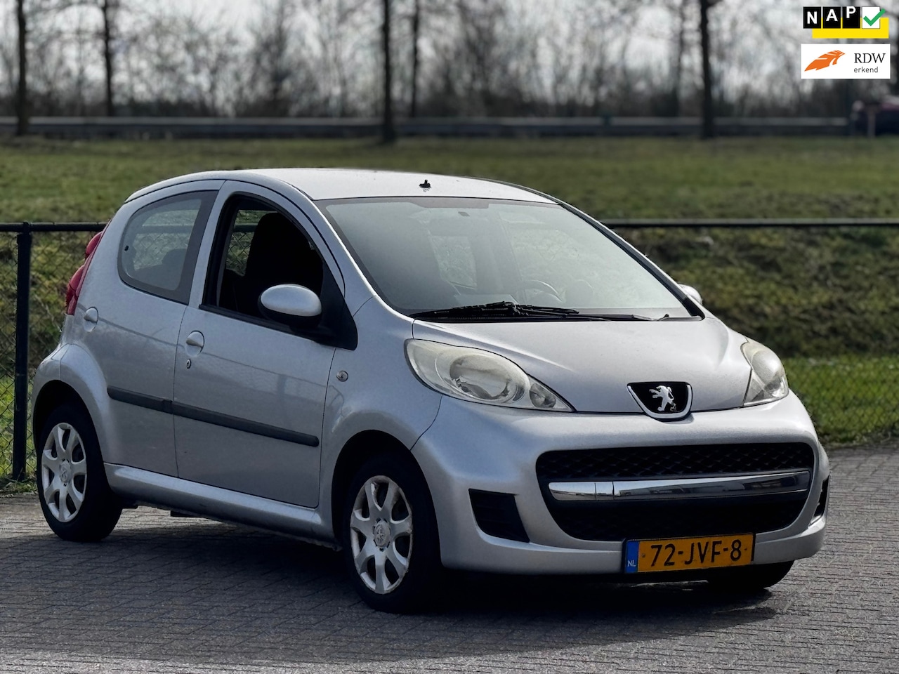 Peugeot 107 - 1.0-12V Sublime-+Airco+5Deurs+NAP - AutoWereld.nl