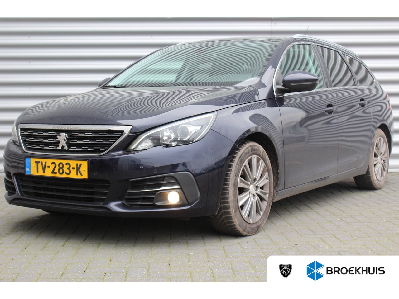Peugeot 308 SW - 1.2 PURETECH 130PK ALLURE NAVI / LEDER / CLIMA / LED / PDC / 16" LMV / CAMERA / PANO. DAK - AutoWereld.nl