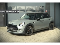 MINI Cooper - 1.5 | Apple Carplay | Navigatie | Cruise Control | Black Pack | Keyless | Automaat | NAP |