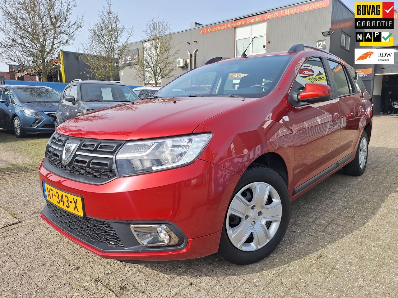 Dacia Logan MCV - 0.9 TCe Laureate | Nwe APK | Airco | Trekhaak - AutoWereld.nl