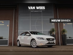 Volvo V40 - 1.6 T2 | 1e eigenaar | 17 inch| Cruise control | Climate control | Sportstuur | Origineel