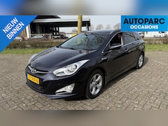 Hyundai i40 Wagon - 1.6 GDI Blue Business Edition , AIRCO, NAVI, CRUISE, PDC VOOR EN ACHTER, TREKHAAK, ACHTERU