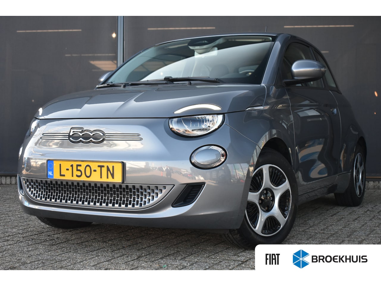 Fiat 500e - Passion 42 kWh 3 Fase 92%SOH! | Navigatie by App | Cruise Control | Keyless-Start | Lane-A - AutoWereld.nl