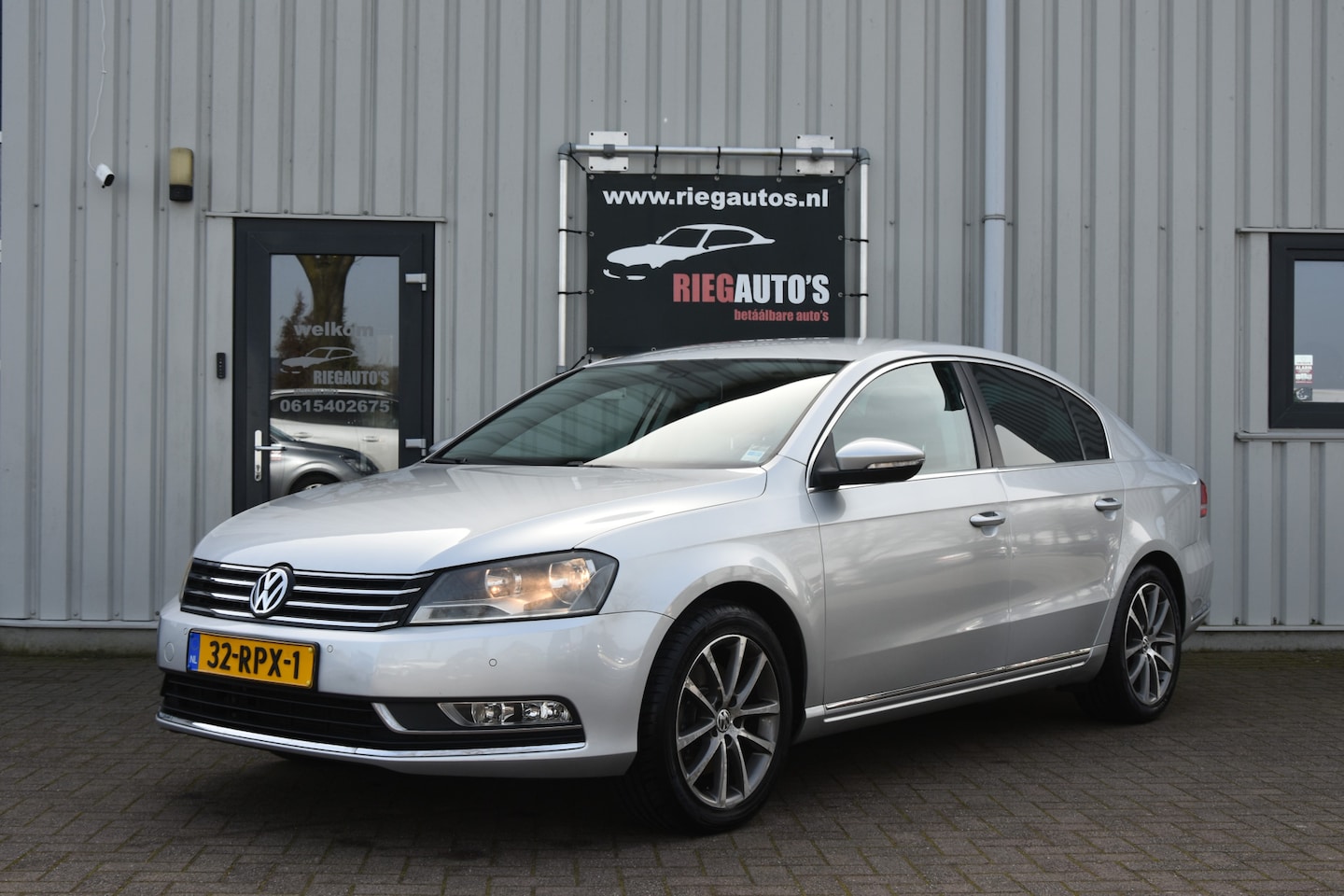 Volkswagen Passat - 1.4 TSI Comfortline BlueMotion. Org NL, PDC, Navi, Leer, Trekhaak, NAP!! - AutoWereld.nl