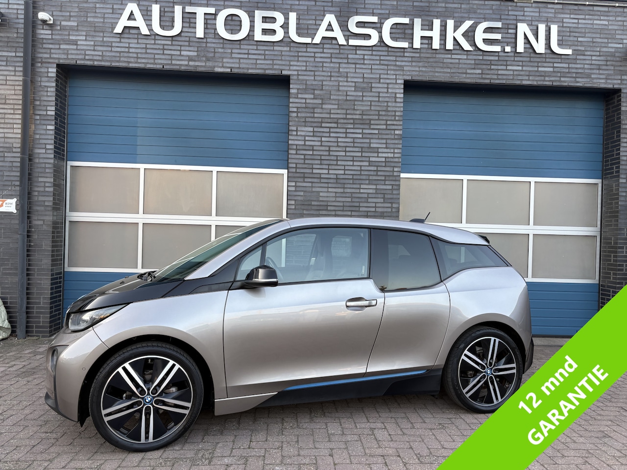 BMW i3 - Range Extender Comfort Advance Range Extender Comfort Advance, navi, pano,cruise, climate, leder, 20 inch - AutoWereld.nl