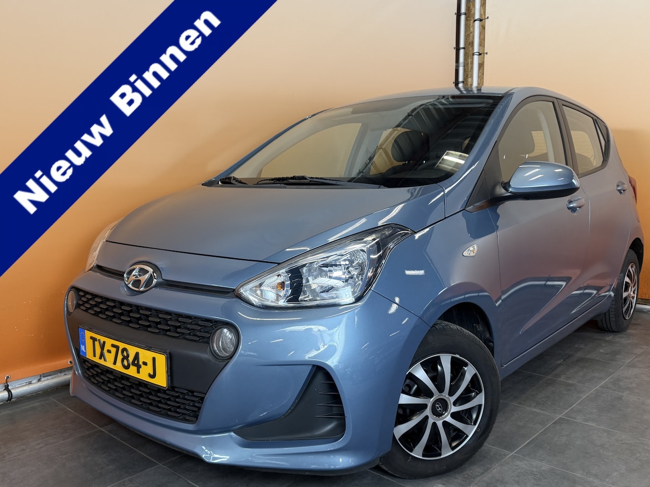 Hyundai i10 - 1.0i Comfort 1e eigenaar | cruise control airco | metaallak - AutoWereld.nl