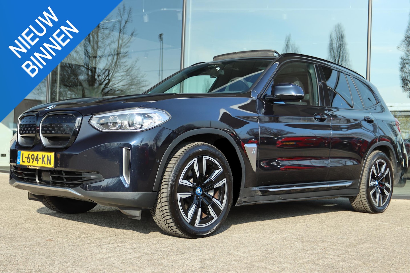 BMW iX3 - EXECUTIVE 80KWH | PANO | TREKHAAK | LEDER | CAMERA | MEMORY | CARPLAY | ACC - AutoWereld.nl